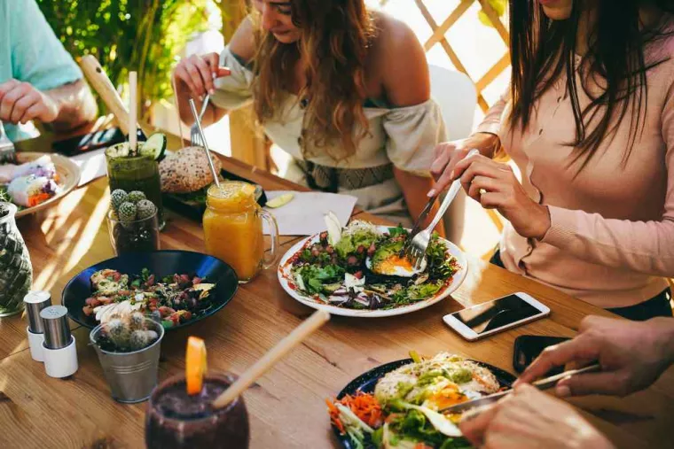 Où manger végétarien dans un cadre romantique à Nice ?, Nice, Lou Tape